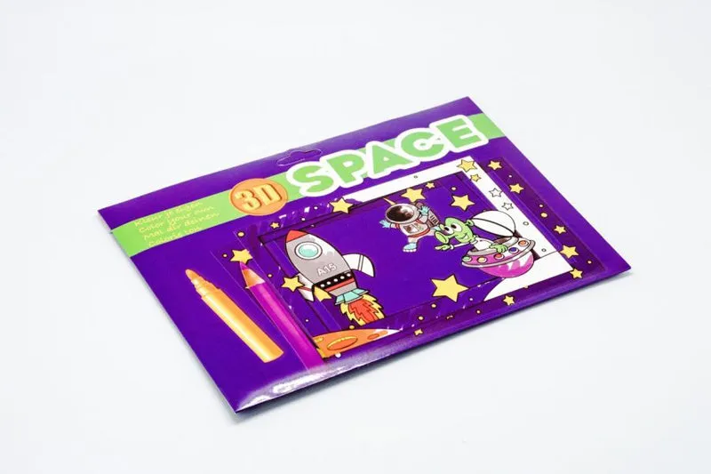 8 Piece 3D Colouring Cards Set