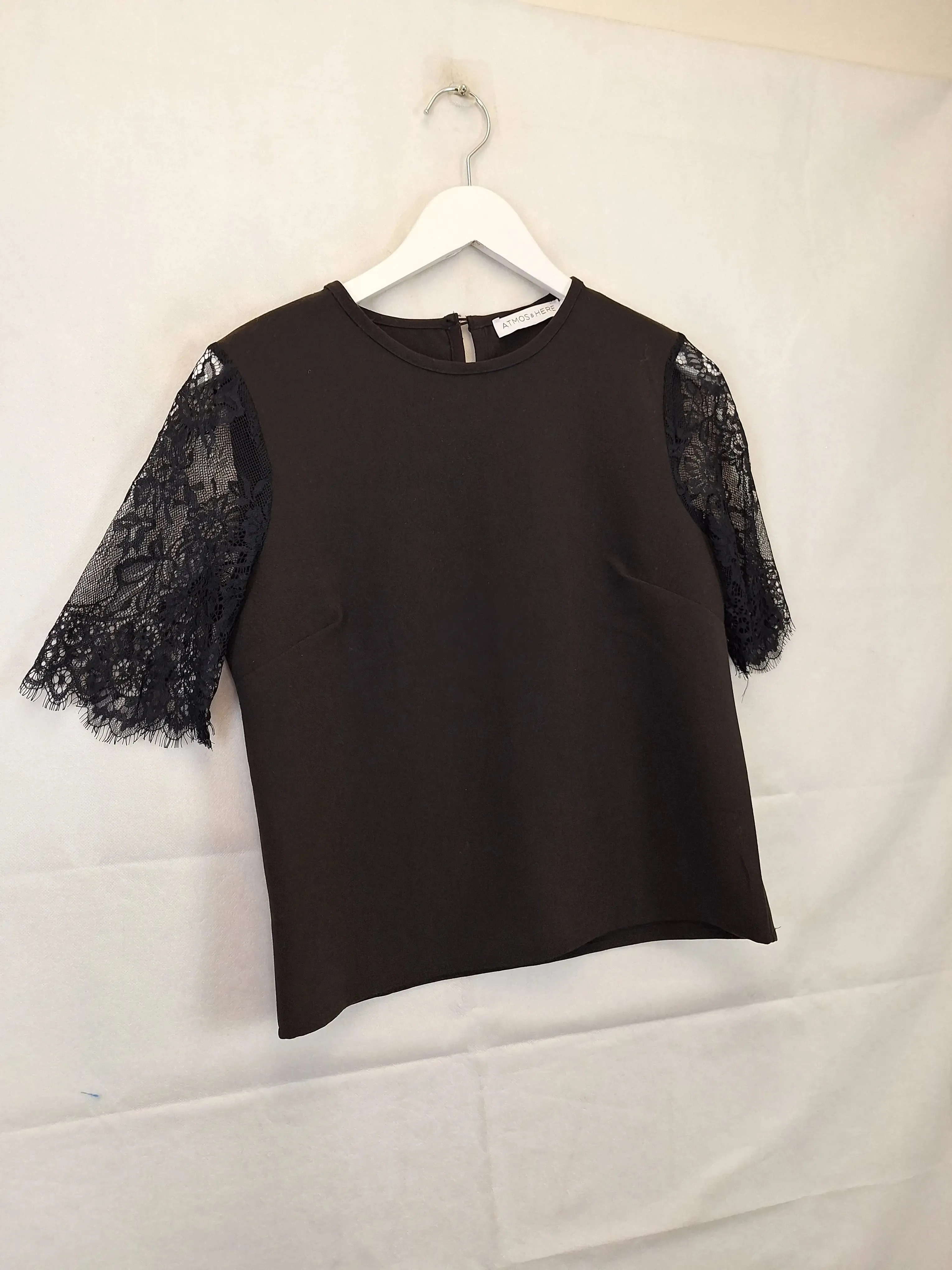 Atmos & Here Elegant Lace Sleeve Top Size 8