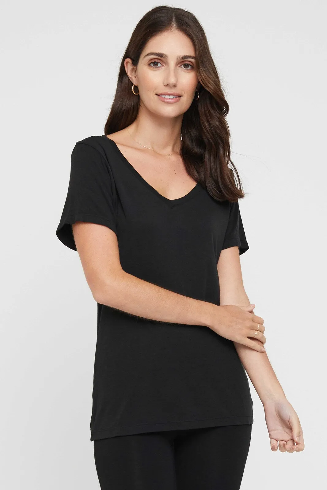 Classic V Neck - Black