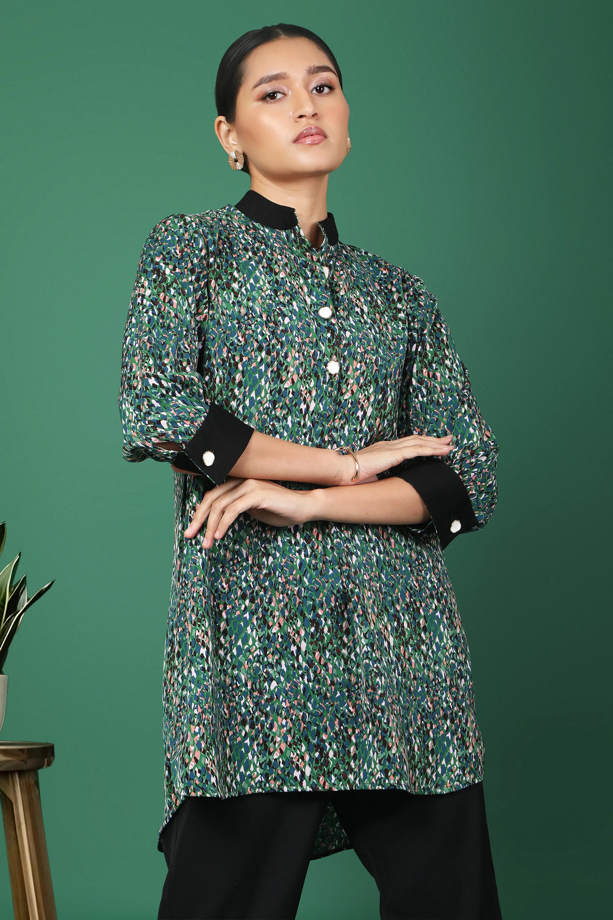 Sini Scattered Print Tunic With Black Contrast